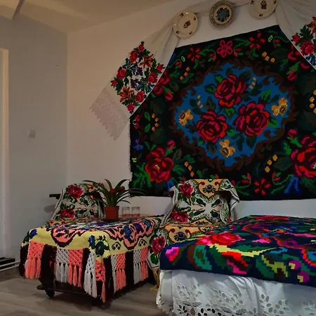 Gazde/Camere de închiriat La Dory