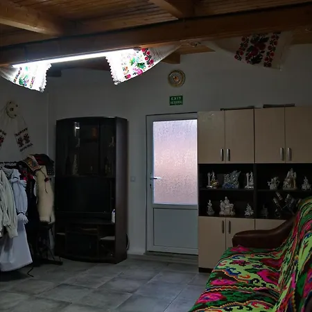 La Dory Gazde/Camere de închiriat *