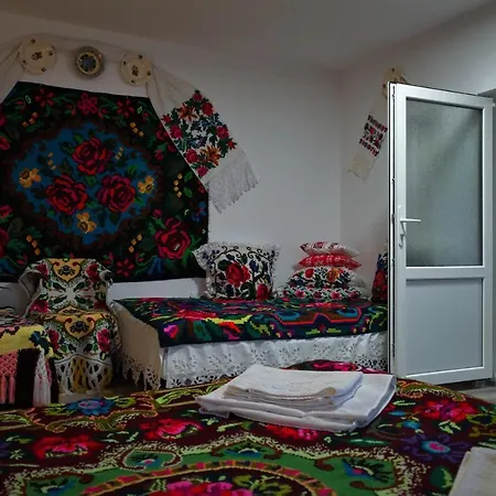 La Dory Gazde/Camere de închiriat